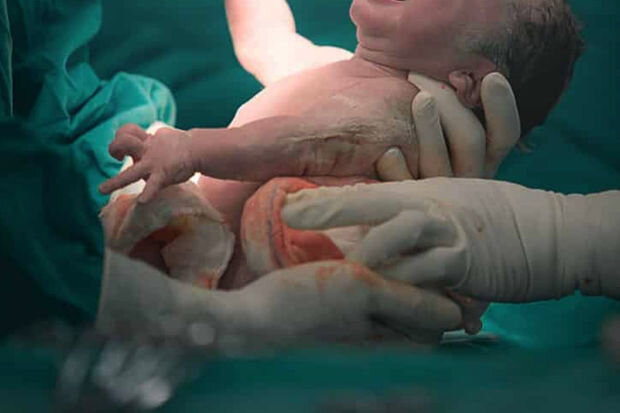 Bakıda doğuş zamanı ana ölüb, uşağın vəziyyəti ağırdır