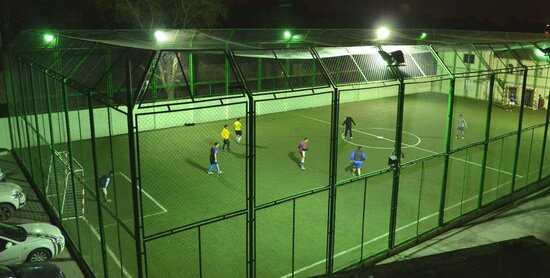 Nazir uşağın üstünə yıxıldı - VİDEO