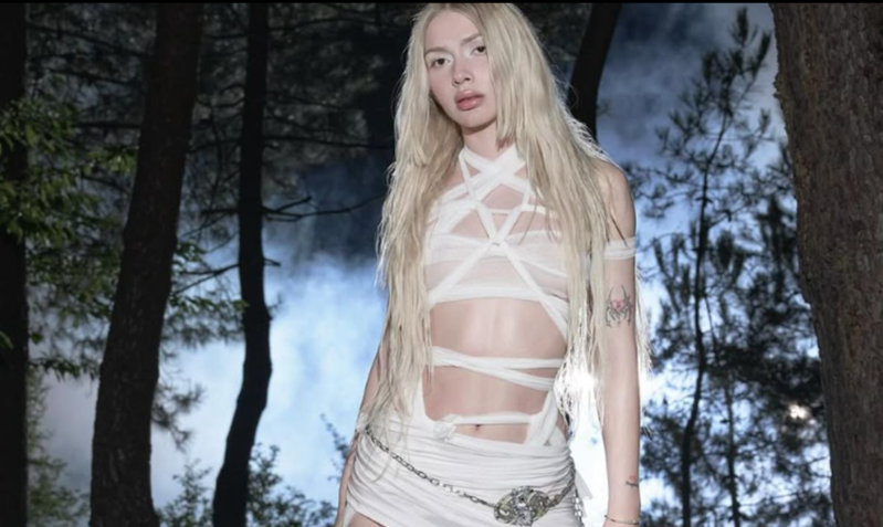 Aleyna Tilkinin uşaqlıq etirafı gündəm oldu