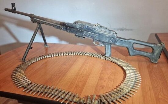 Bərdədə pulemyot satmaq istəyən şəxs həbs edilib - FOTO