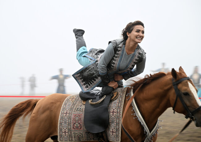 Cıdır düzündə Qarabağ atlarının şousunu izlədilər - Fotolar