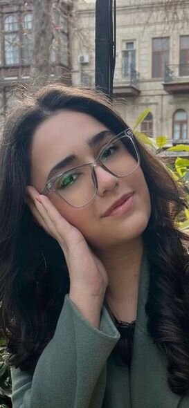 Azərbaycanlı qızdan ölkədə yeganə nəticə: Dünyanın ən nüfuzlu səkkiz universitetindən üçünə qəbul aldı - FOTO