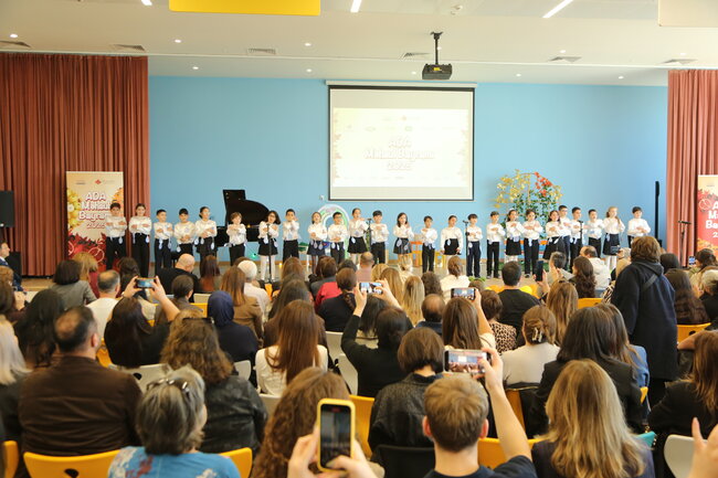 ADA ilə "Veysəloğlu"nun tərəfdaşlığı uğurla davam edir – xeyriyyə məqsədli festival keçirilib