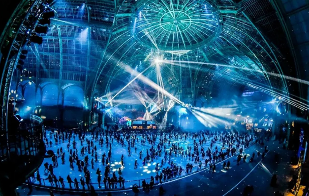 Dünyanın ən böyük qapalı buz meydançası yenidən açılacaq