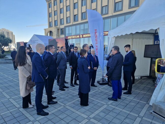 Bakıdakı "Həştərxan İş Mərkəzi"ndə "Rusiya-Azərbaycan Tarla Günü 2022" sərgisi baş tutdu- FOTOLAR