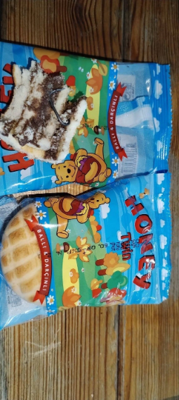 Uşaqlar üçün satılan məhsulun içindən dəmir parçası çıxdı