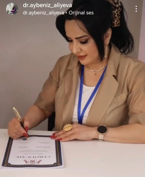 Aybəniz Əliyeva özünü "doktor" kimi təqdim edərək inyeksiya edir? Hicama kursuna görə sertifikat verir? -Fotofakt