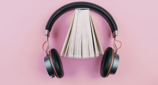 Oxumaq və dinləmək arasında fərq - Beyin hansında daha yaxşı işləyir?