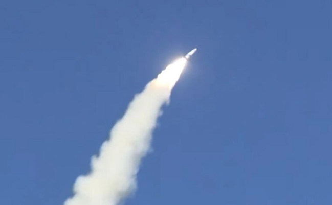 Yəmən husilərinin raketi İsrailə çatmadan Səudiyyə Ərəbistanında düşüb