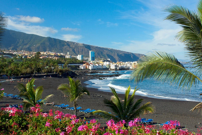 Tenerifedə güclü dalğalar səbəbindən 15 nəfər xəsarət alıb