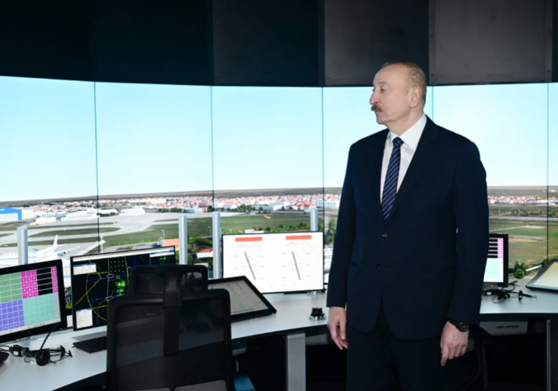 Prezident İlham Əliyev Milli Aviasiya Akademiyasında Beynəlxalq Təlim Mərkəzinin açılışında iştirak edib - FOTO