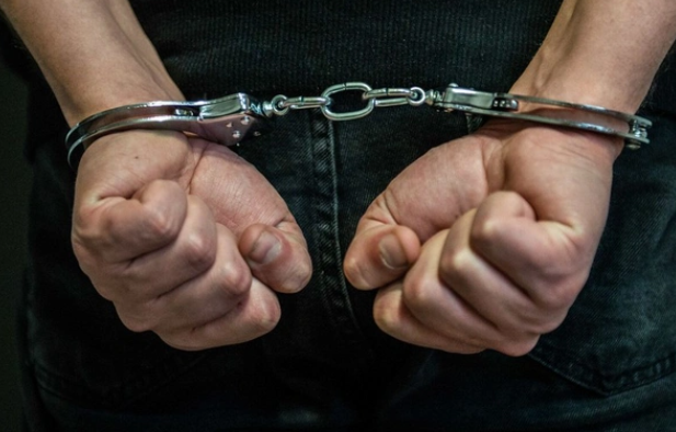 Azərbaycan beynəlxalq axtarışda olan şəxsi Avstriyaya təhvil verib