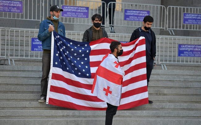 Gürcü ekspert: Qərb və ABŞ ölkəmizdə çevriliş niyyətindədir - RƏY