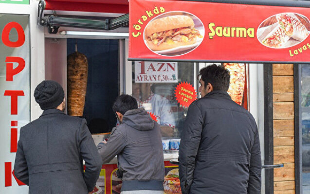 "Dönərlə ayran 1 manat 50 qəpikdirsə, belə çıxır, ət pulsuzdur"