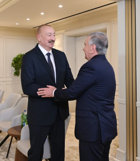 İlham Əliyev Şavkat Mirziyoyev ilə görüşüb - Foto/Video