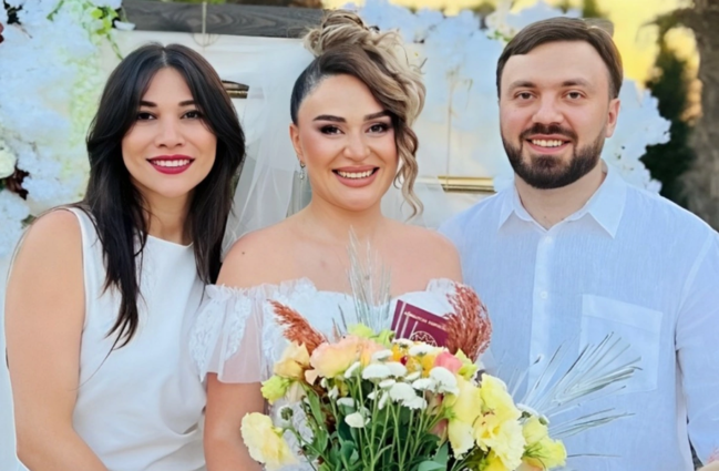 AzTV-nin aparıcısı meyxanaçı ilə ailə qurdu