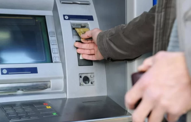 Pensiya və maaşlarla bağlı YENİ TƏKLİF: Bankomatlar olmasa…