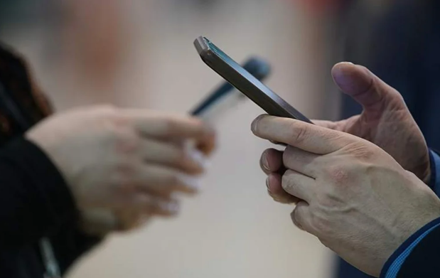Smartfon niyə donur? - Problemin həlli üçün ekspert məsləhətləri