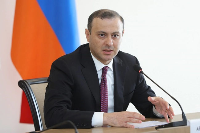 Qriqoryan: İrəvan və Bakı tərəfindən sülh sazişinin paraflanması Qafqazdakı atmosferi dəyişib