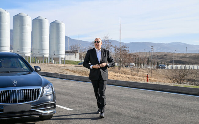 İlham Əliyev Xocalıdadır - Fotolar