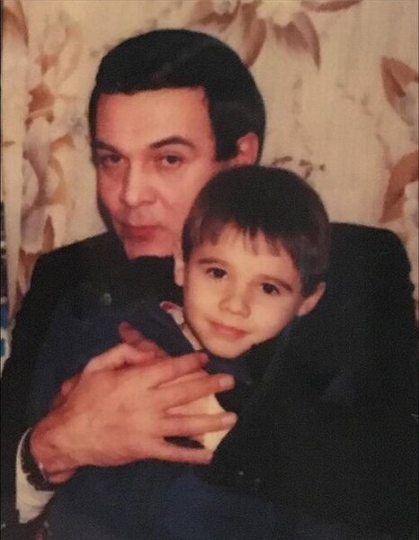 Emin ailəsinin Müslüm Maqomayevlə fotolarını yayımladı