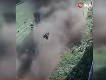 Qaz borusu partladı, işçi havaya uçdu-VİDEO