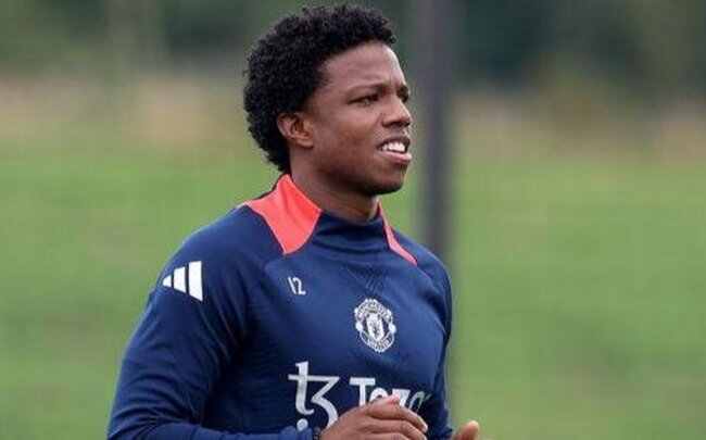 İtaliya klubu "Mançester Yunayted"in müdafiəçisi ilə maraqlanır