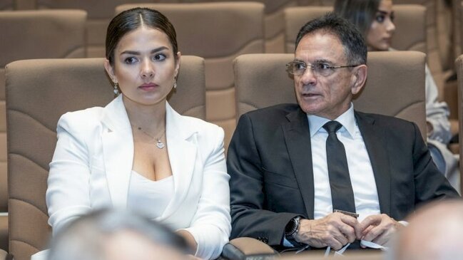 Yenə boşanma söhbəti: Mədət Quliyevin xanımından CAVAB GƏLDİ- FOTO