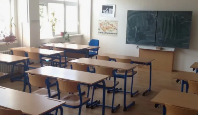 Orta məktəblərdə tədris ili azaldılacaq? - VACİB AÇIQLAMA