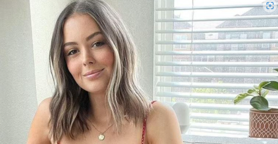 "Tiktok"da canlı yayım açıb, maaşını açıqlayan qız işdən qovuldu