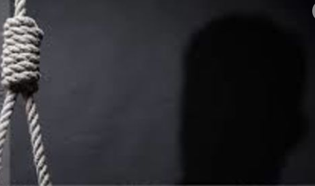 Bakıda kişi özünü asaraq intihar edib