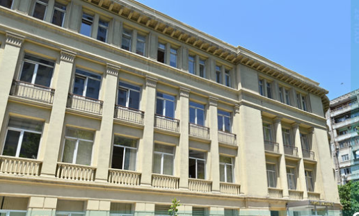 Tələbələrin hansı halda təhsil müəssisəsini, ixtisasını, təhsilalma formasını dəyişdirə bilməyəcəyi açıqlanıb