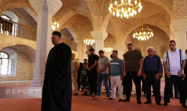 Şuşada bayram namazı qılınıb, şəhid Vətən övladlarının ruhuna dualar oxunub