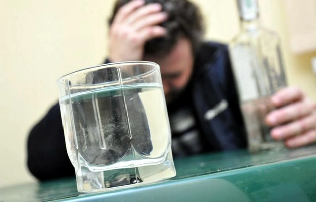 Sumqayıt sakini spirtli içkidən öldü