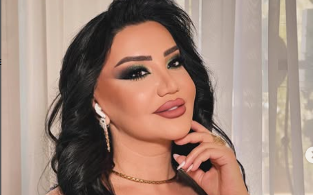 Əməkdar artistin kişi rəqqasla restoranda səmimi rəqs görüntüləri yayıldı - ŞOK VİDEO