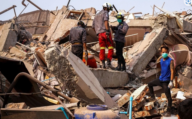 Myanmada zəlzələdə həlak olanların sayı artıb