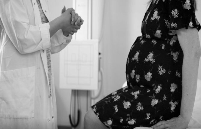 Döl qadının bətnində yox qaraciyərində yarandı - Ən nadir hal