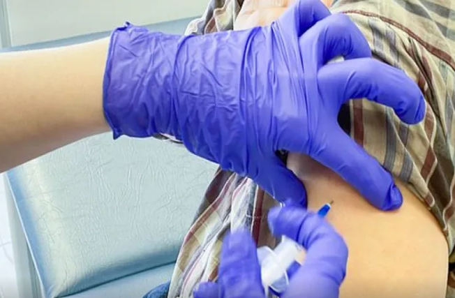 COVID-19 peyvəndinin gözlənilməz təsiri aşkarlandı