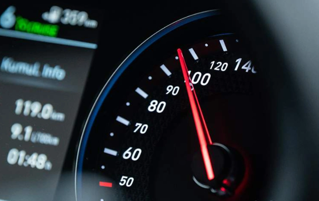Çində avtomobillərin sürətlənmə vaxtı məhdudlaşdırılacaq