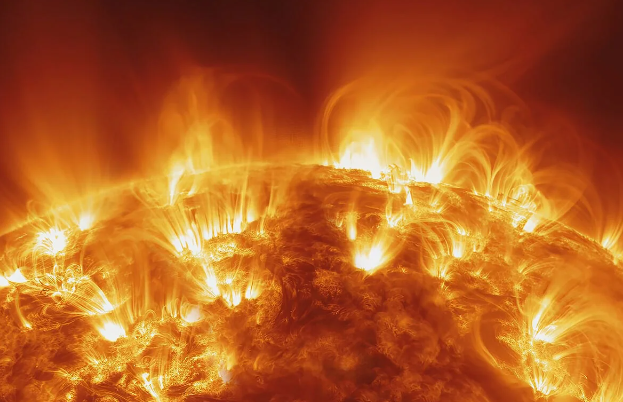 Günəşdə böyük plazma partlayışı: Ay missiyası risk altında