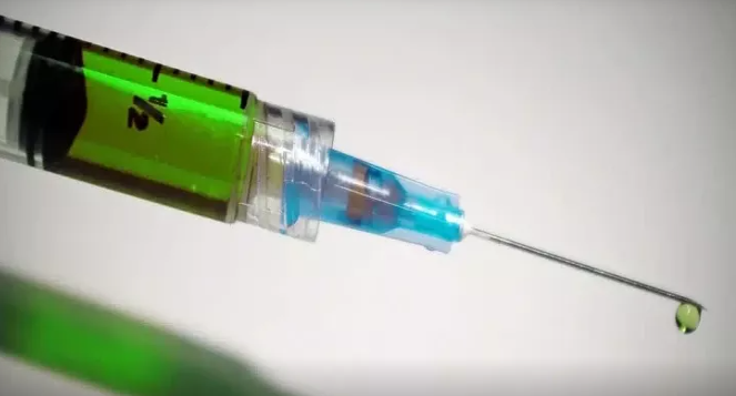 300-dən çox uşaq şprisin qurbanı oldu - qalmaqalın təfərrüatları