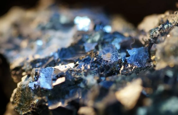 Rusiyada qızıldan bahalı mineral tapıldı