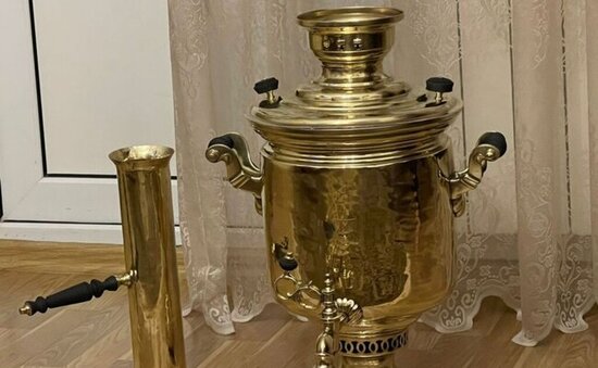 Bakıda evdən 2000 manatlıq samovarlar oğurlandı