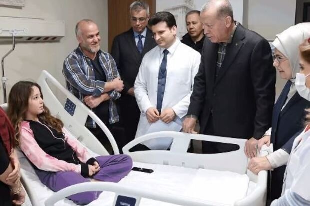 Ərdoğan zəlzələdən zərər görənlərə baş çəkib