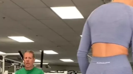 İdman zalında qadını izlədi: Sosial mediada gündəm oldu - FOTO