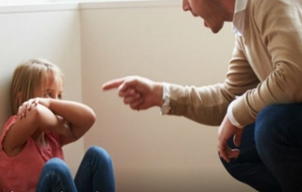 Yeniyetmə uşağın valideynlərinin etdiyi MƏŞHUR SƏHVLƏR