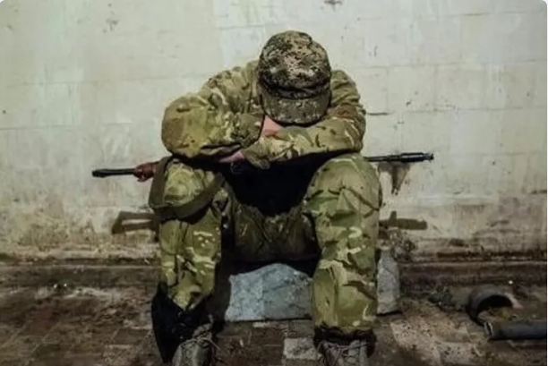 Əsgər yoldaşını güllələyib intihar etdi