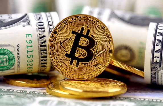 Yatan nəhəng oyandı: Naməlum sahibkar 11 il sonra 138 dəfə bahalaşan "Bitcoin"ləri köçürdü