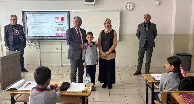 Müəllimdən nümunəvi davranış