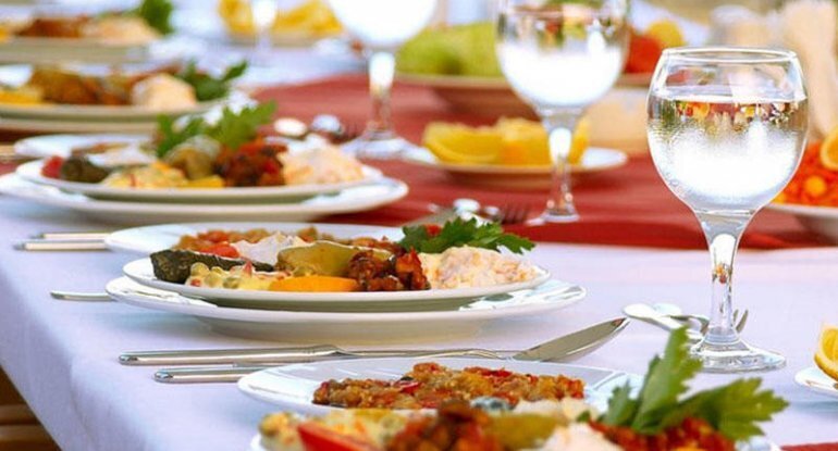 Şadlıq saraylarında hansı menyular daha çox bahalaşıb? - QİYMƏTLƏR